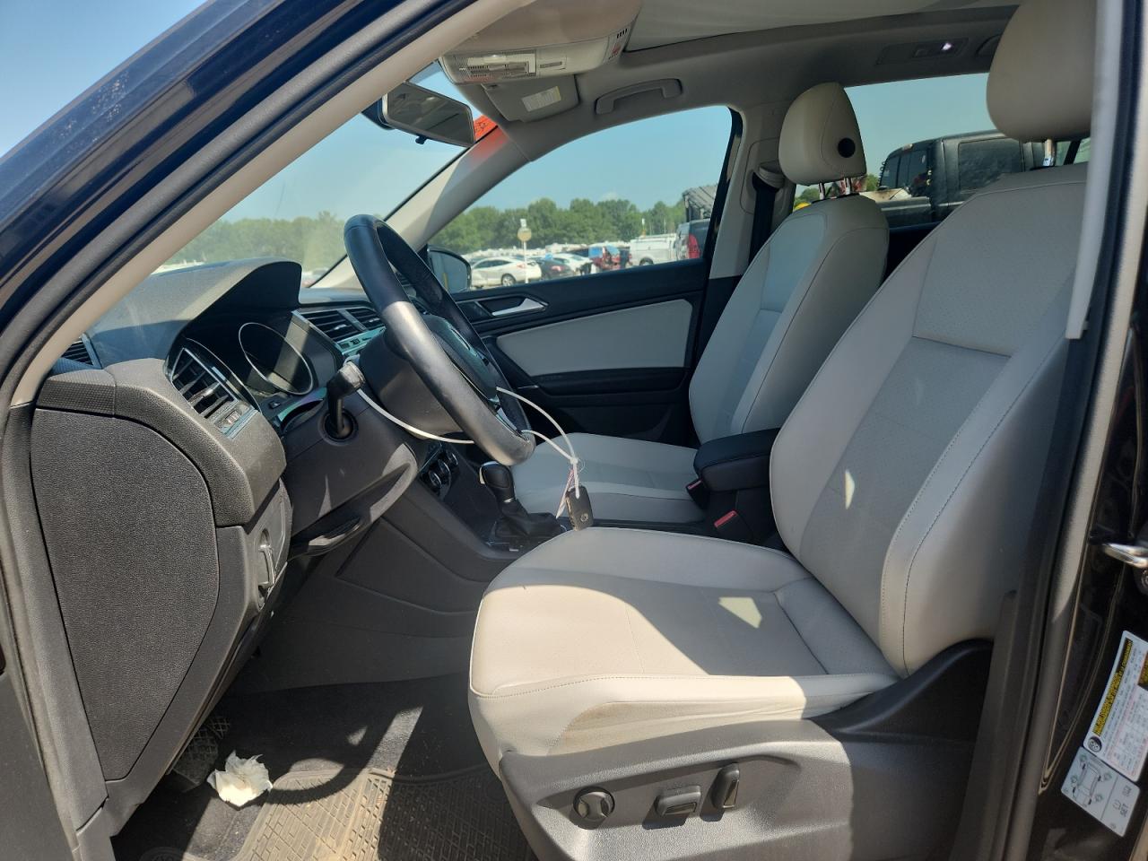 2018 Volkswagen Tiguan Se VIN: 3VV3B7AX1JM038669 Lot: 64018595