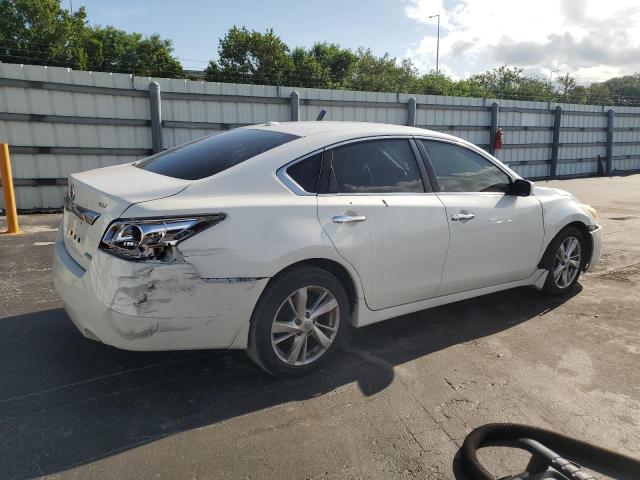 Седаны NISSAN ALTIMA 2014 Белы