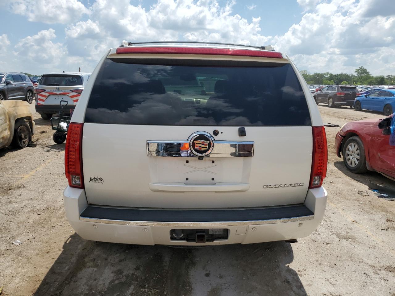 2008 Cadillac Escalade Luxury VIN: 1GYFK63858R121746 Lot: 64641955