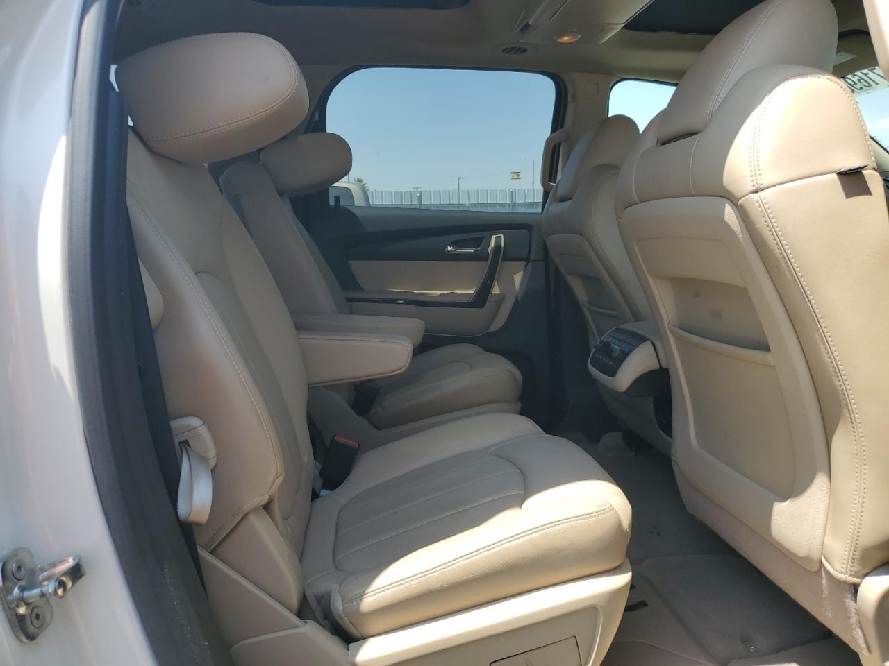 2011 GMC Acadia Denali VIN: 1GKKRTEDXBJ358722 Lot: 64716905