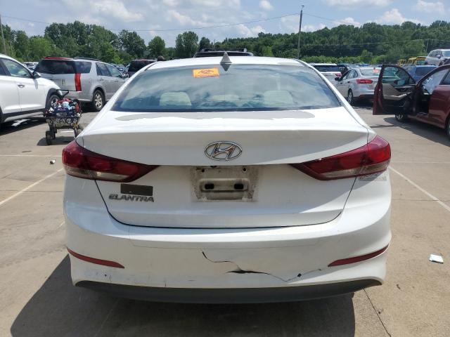  HYUNDAI ELANTRA 2018 Белы