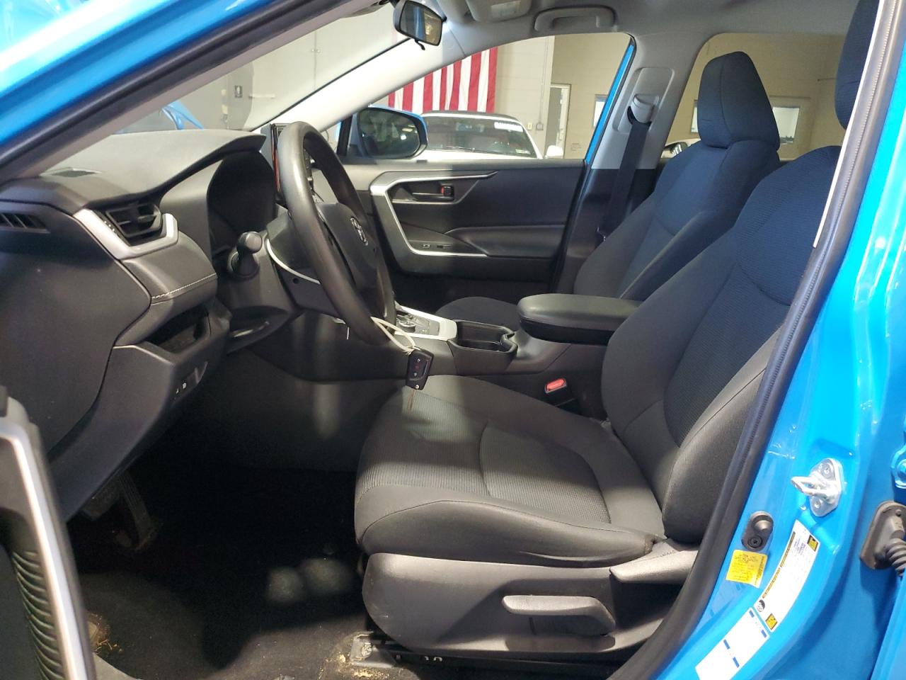 2020 Toyota Rav4 Le VIN: 4T3MWRFV6LU007977 Lot: 66355815