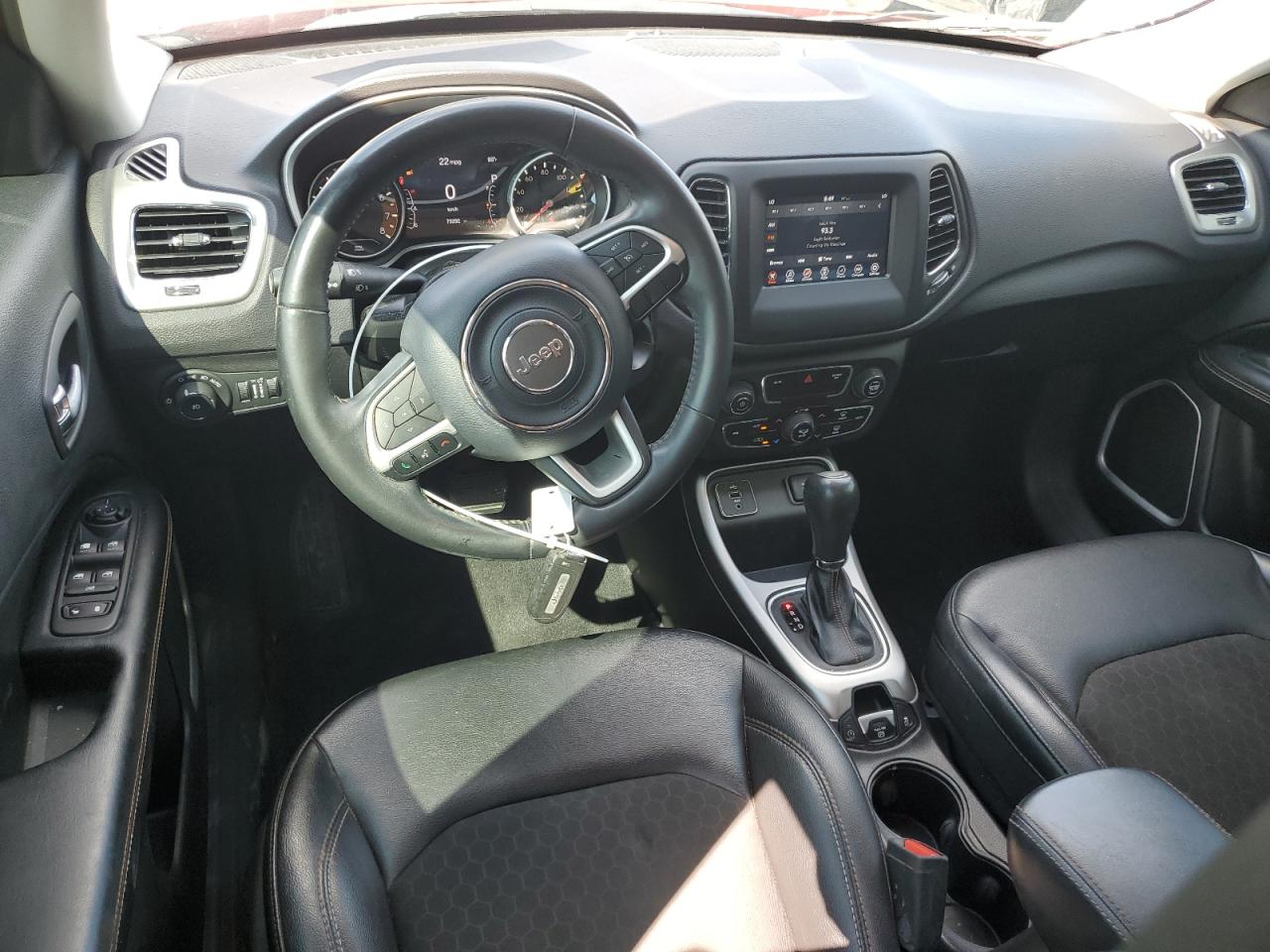 2018 Jeep Compass Latitude VIN: 3C4NJCBB5JT468555 Lot: 64379375