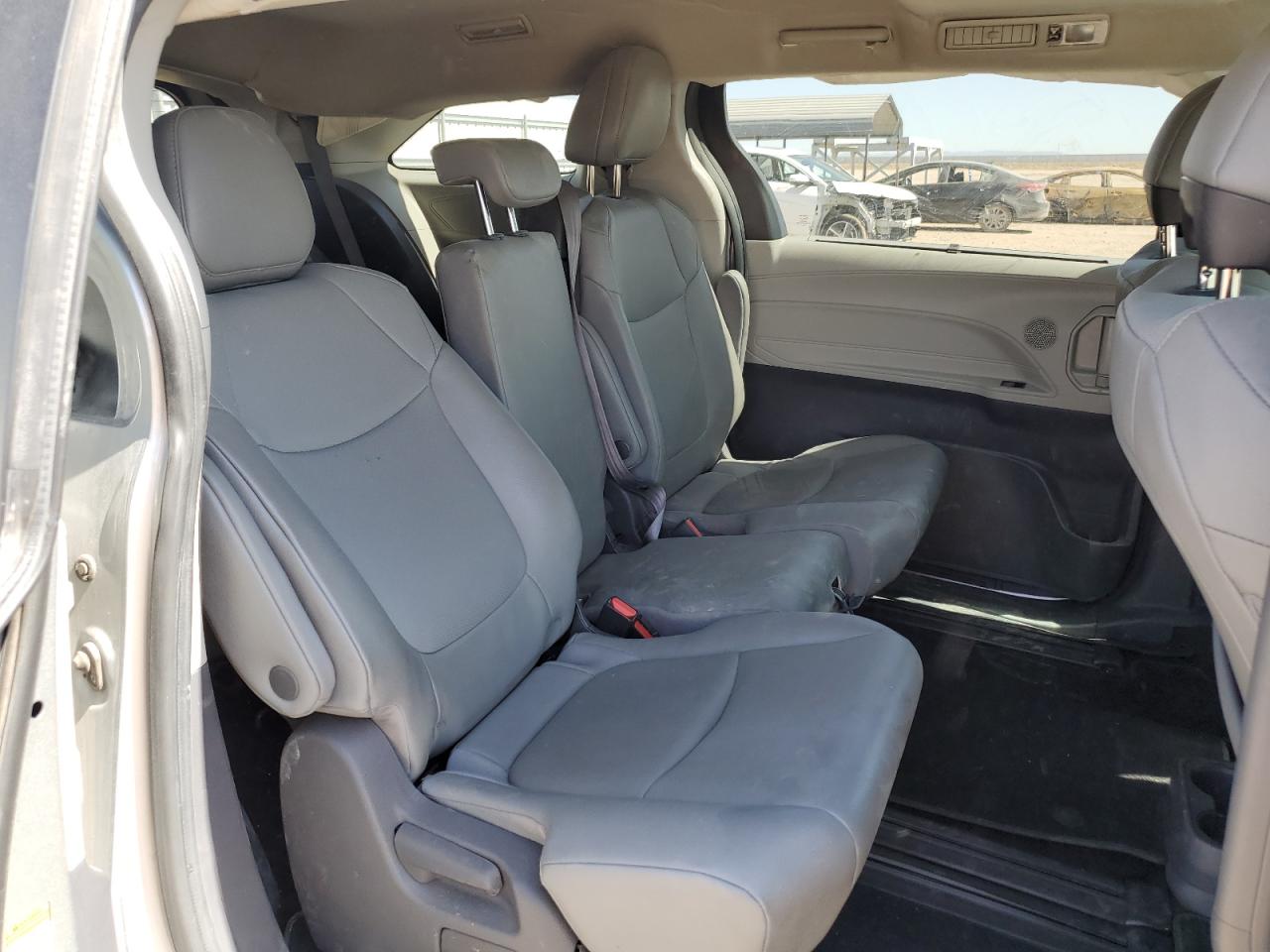 2021 Toyota Sienna Xle VIN: 5TDYRKEC9MS066413 Lot: 63692325