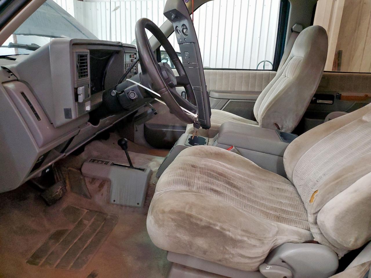 1992 Chevrolet Suburban K1500 VIN: 1GNFK16K9NJ338993 Lot: 64726485