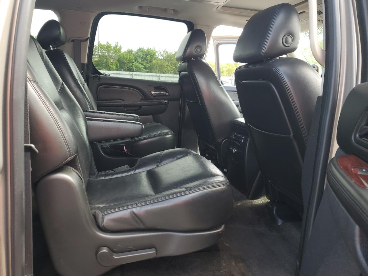 2007 Cadillac Escalade Esv VIN: 1GYFK66877R302406 Lot: 64930545