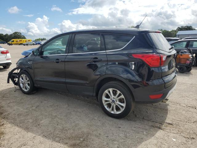  FORD ESCAPE 2019 Czarny