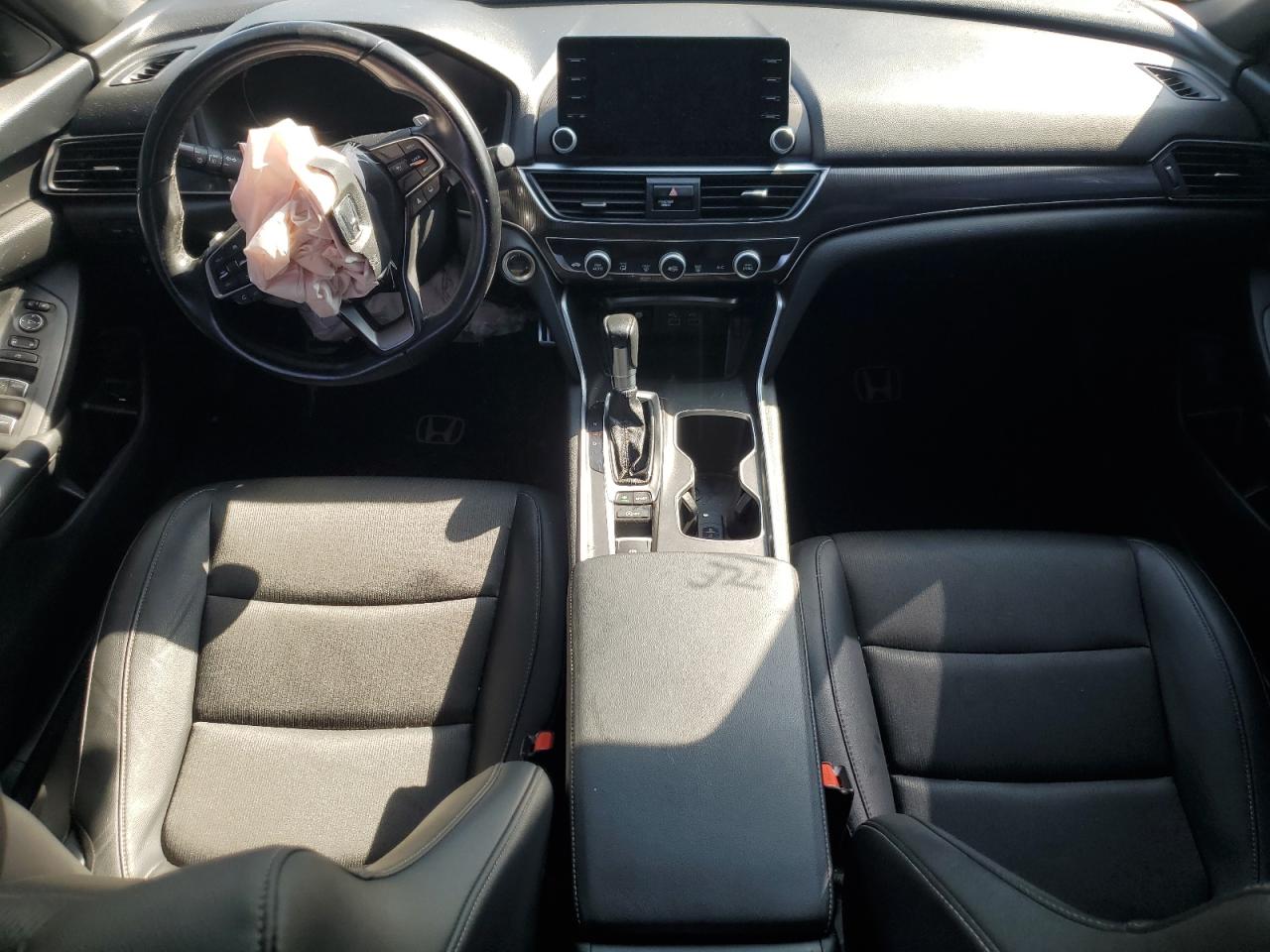 2022 Honda Accord Sport VIN: 1HGCV1F38NA031117 Lot: 65195695