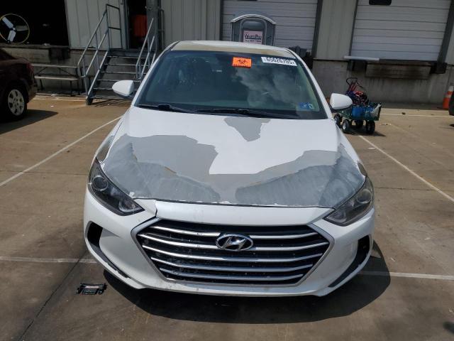  HYUNDAI ELANTRA 2018 Белы