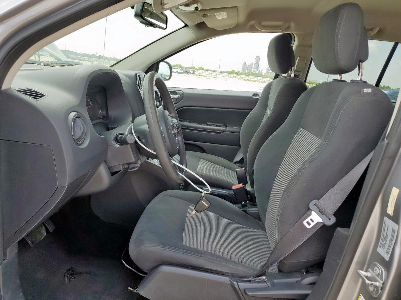  JEEP COMPASS 2017 Srebrny