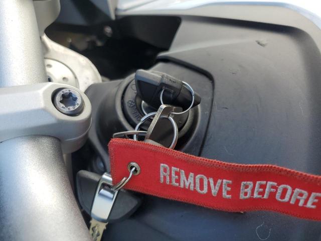 undisplay BMW S 2016 Білий