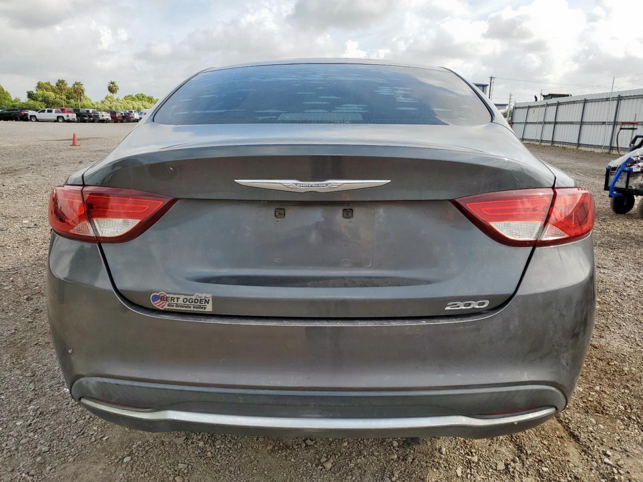 2015 Chrysler 200 Limited VIN: 1C3CCCABXFN527114 Lot: 64725845