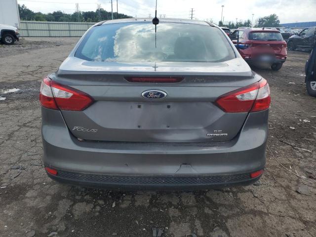  FORD FOCUS 2014 Серый