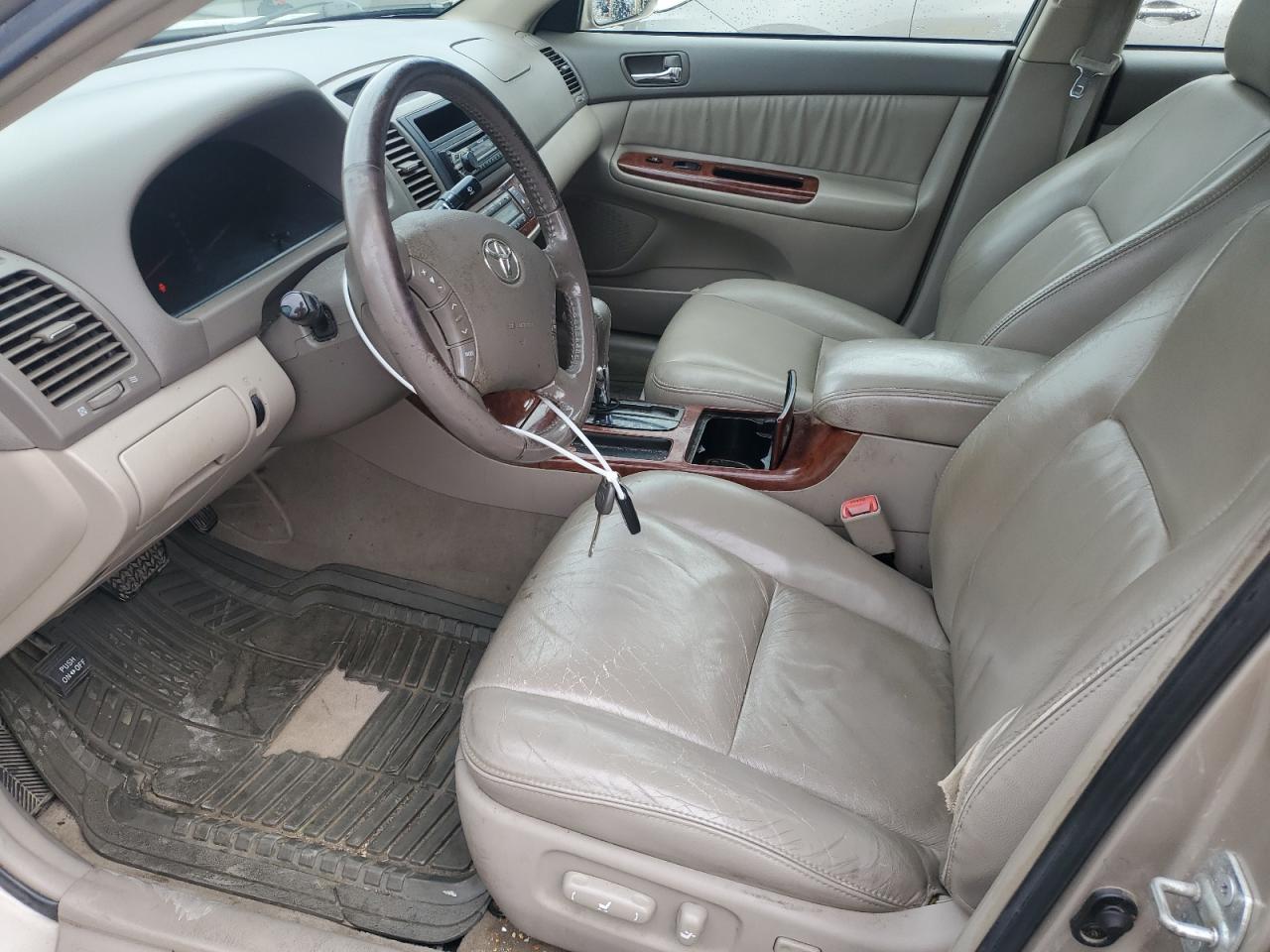 2005 Toyota Camry Le VIN: 4T1BF30K65U605839 Lot: 64030205