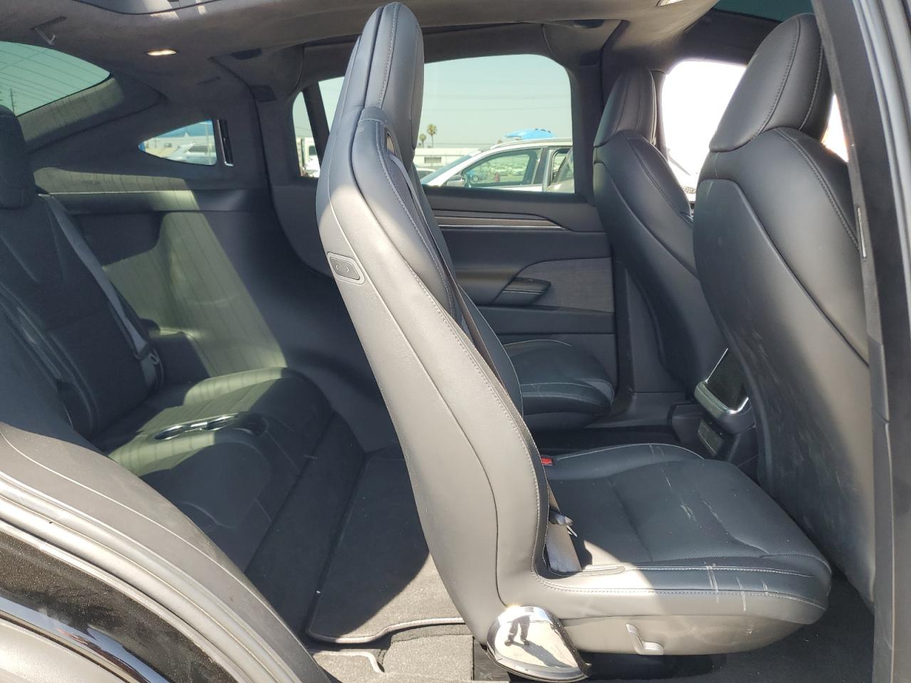 2022 Tesla Model X VIN: 7SAXCBE62NF351552 Lot: 62916755