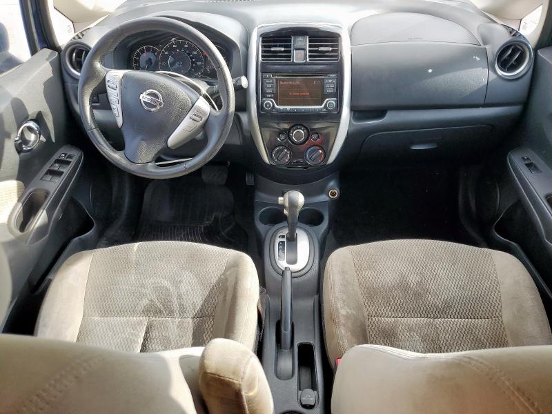  NISSAN VERSA 2017 Granatowy