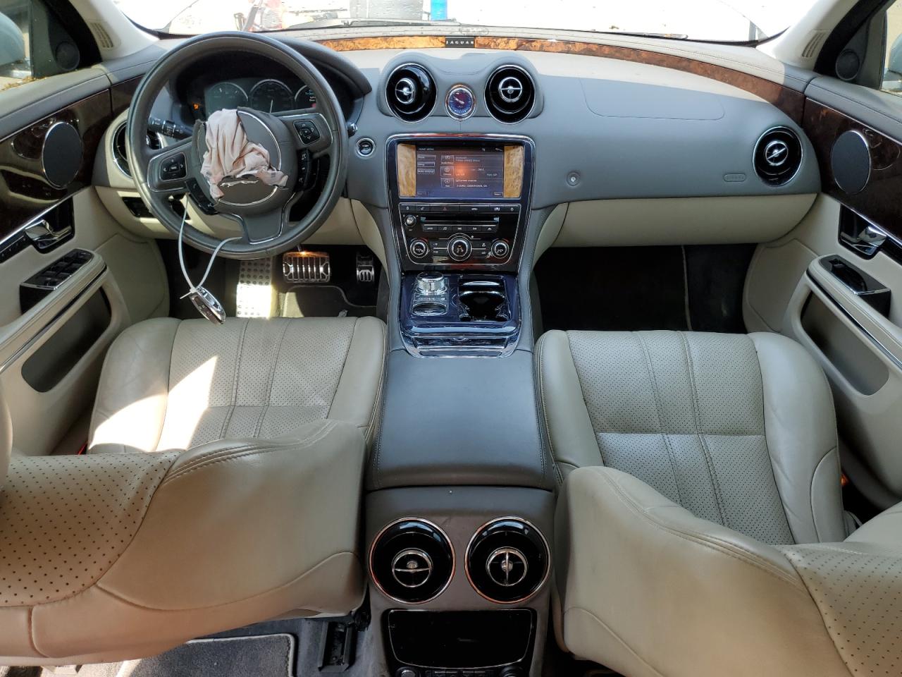 2011 Jaguar Xj VIN: SAJXA1CB8BLV02787 Lot: 63916515