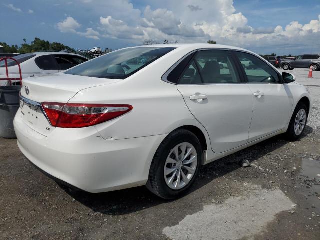  TOYOTA CAMRY 2017 White