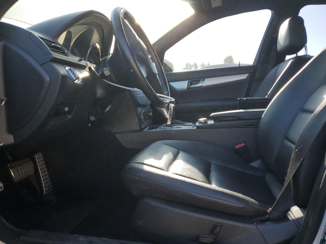 2010 Mercedes-Benz C 300 VIN: WDDGF5EB1AR120249 Lot: 64585065