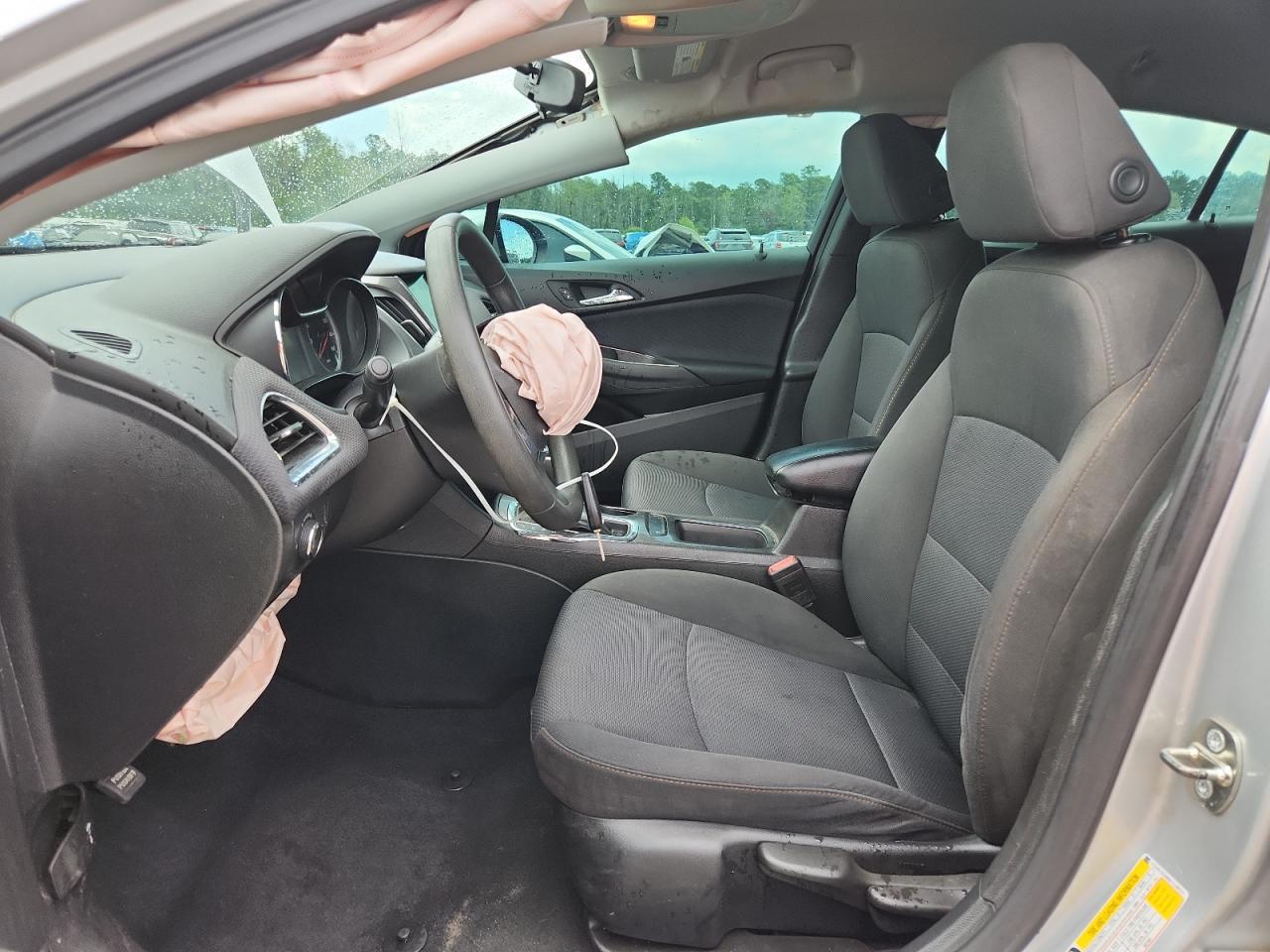 2019 Chevrolet Cruze Ls VIN: 1G1BC5SM8K7148932 Lot: 64681585