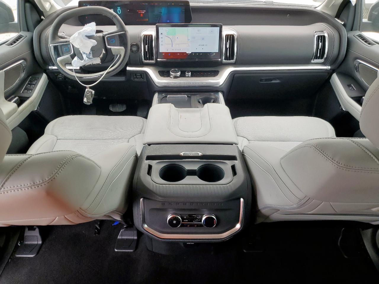 2025 Ford Expedition Platinum VIN: 1FMJU1M82SEA15650 Lot: 65078285