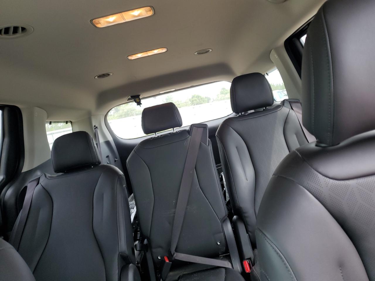 2025 Kia Carnival Ex VIN: KNDNC5KA5S6043474 Lot: 63370355