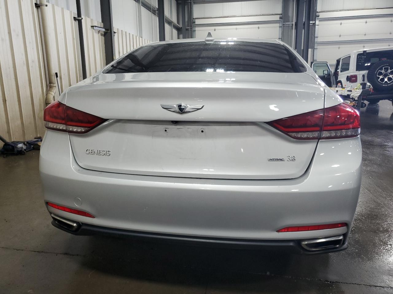 2015 Hyundai Genesis 3.8L VIN: KMHGN4JE8FU091758 Lot: 64028005