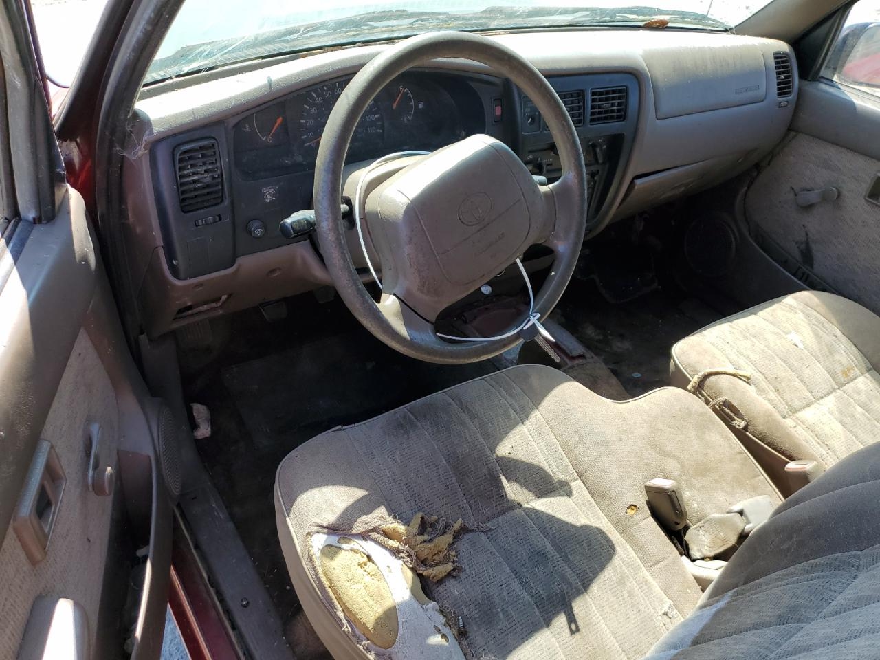 1998 Toyota Tacoma Xtracab VIN: 4TAVL52N7WZ090783 Lot: 63245605