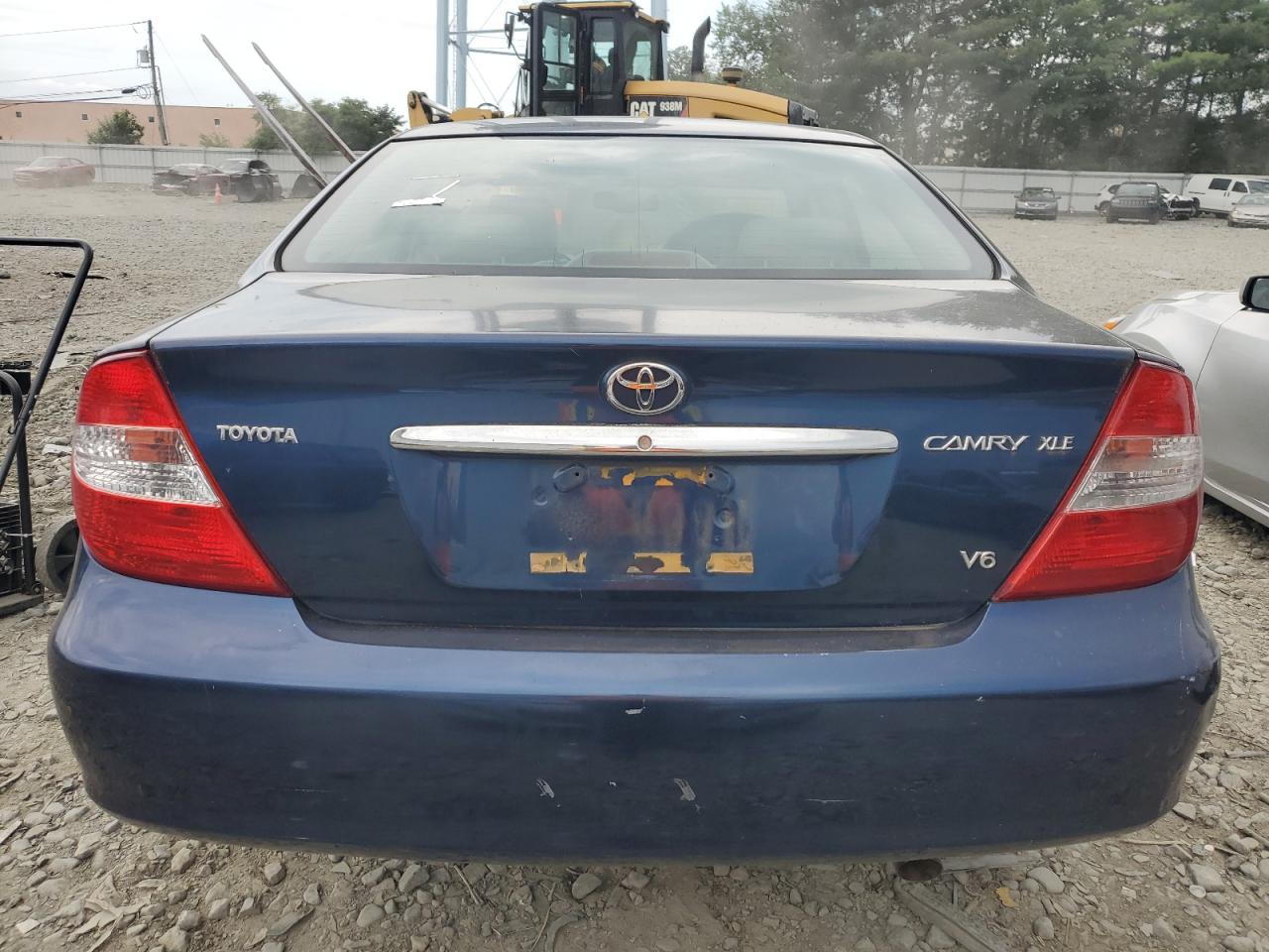 2002 Toyota Camry Le VIN: 4T1BF30K72U536364 Lot: 64980635