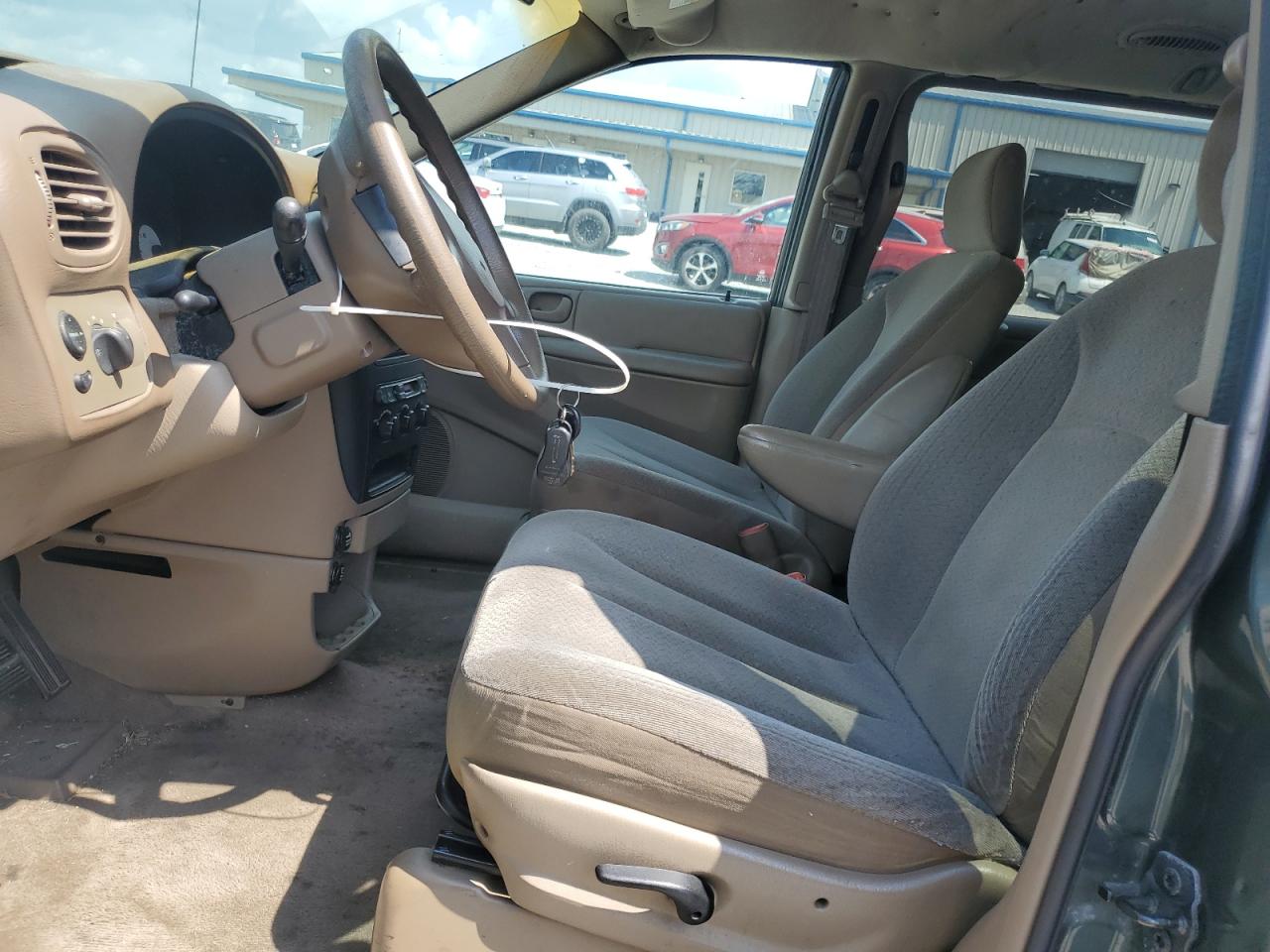 2002 Dodge Grand Caravan Sport VIN: 2B4GP44382R553216 Lot: 64605335