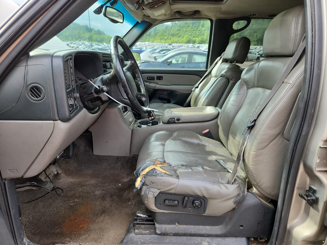 2002 Chevrolet Tahoe K1500 VIN: 1GNEK13Z12J175359 Lot: 61607065