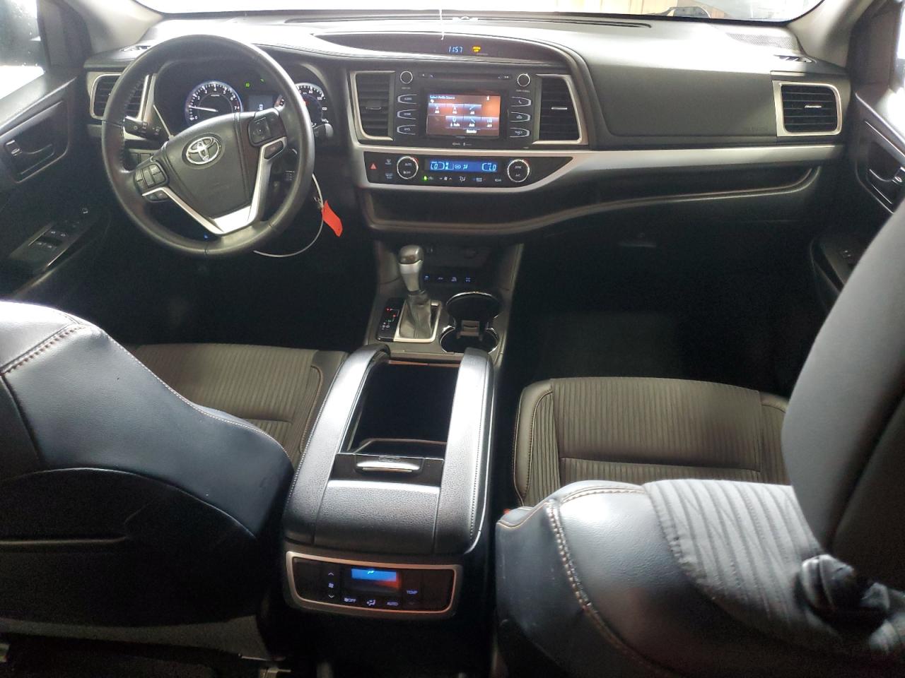2015 Toyota Highlander Le VIN: 5TDBKRFH6FS083685 Lot: 65610205