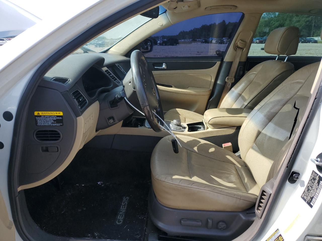 2010 Hyundai Genesis 4.6L VIN: KMHGC4DFXAU71403 Lot: 62883495
