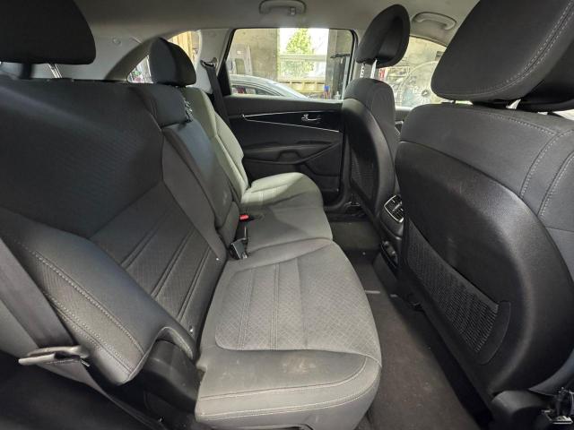 Parquets KIA SORENTO 2016 White