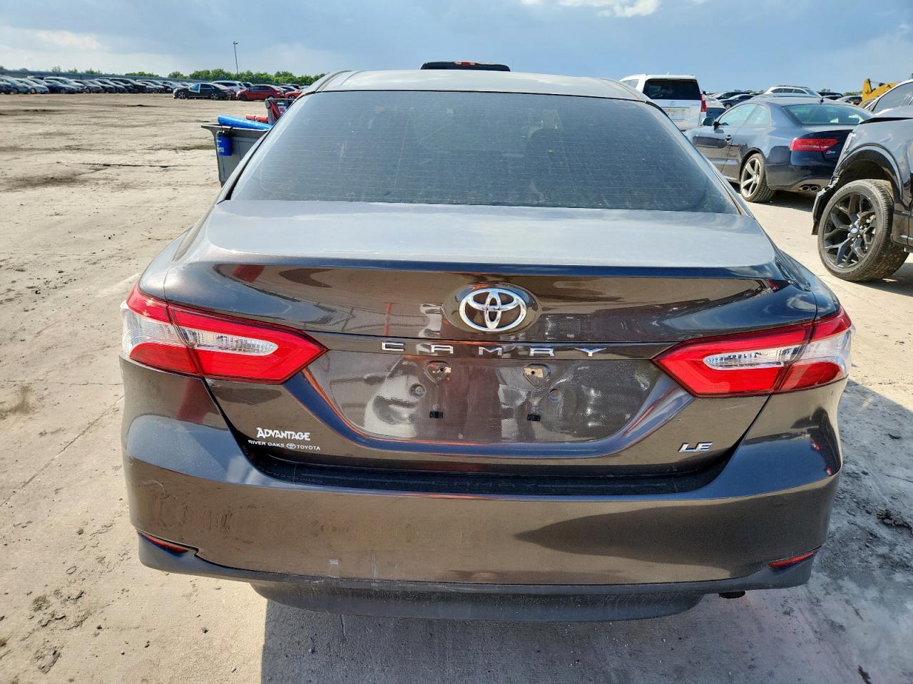 2018 Toyota Camry L VIN: JTNB11HK1J3031870 Lot: 63854325