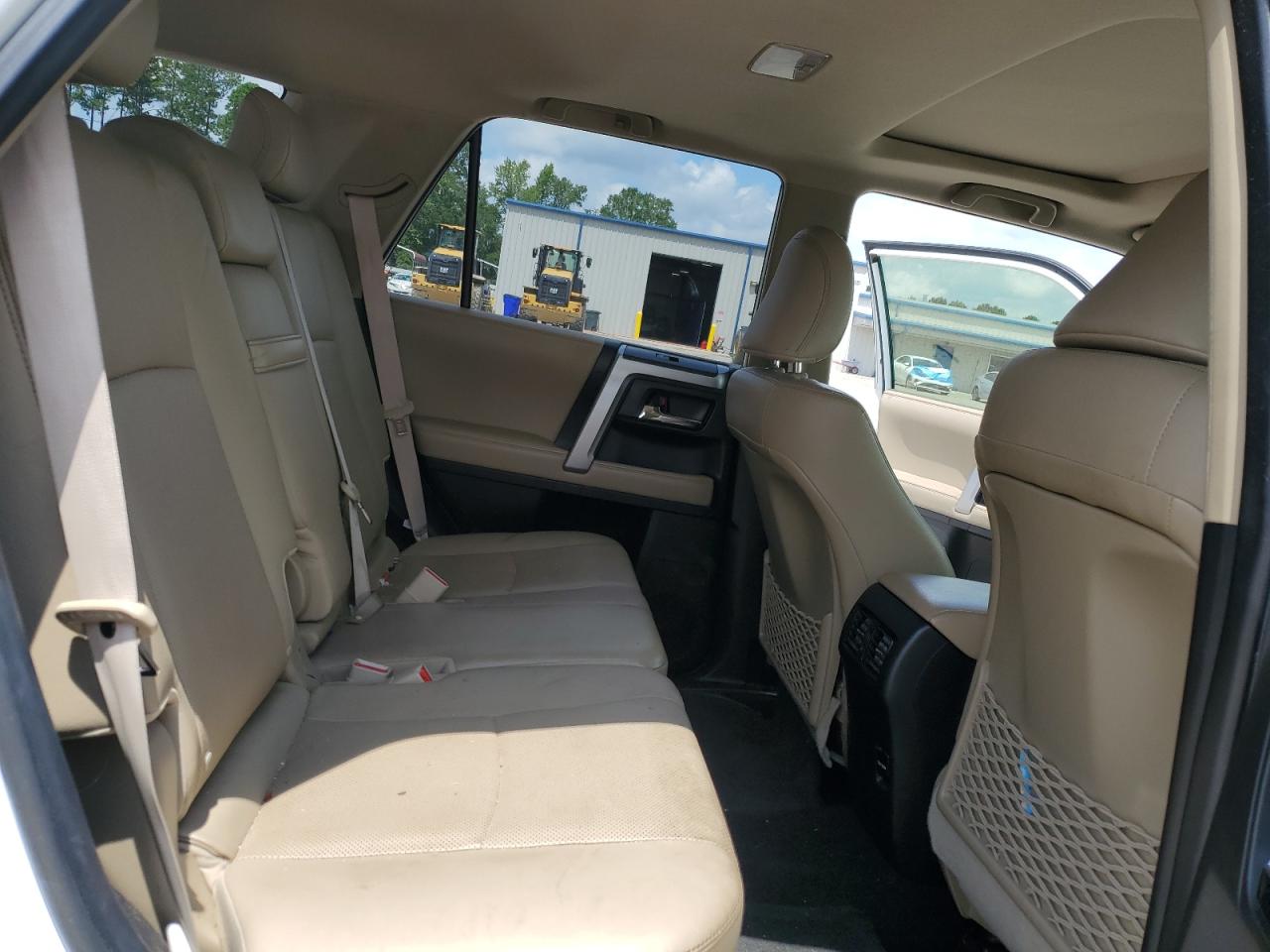 2018 Toyota 4Runner Sr5/Sr5 Premium VIN: JTEBU5JR3J5521057 Lot: 66995915