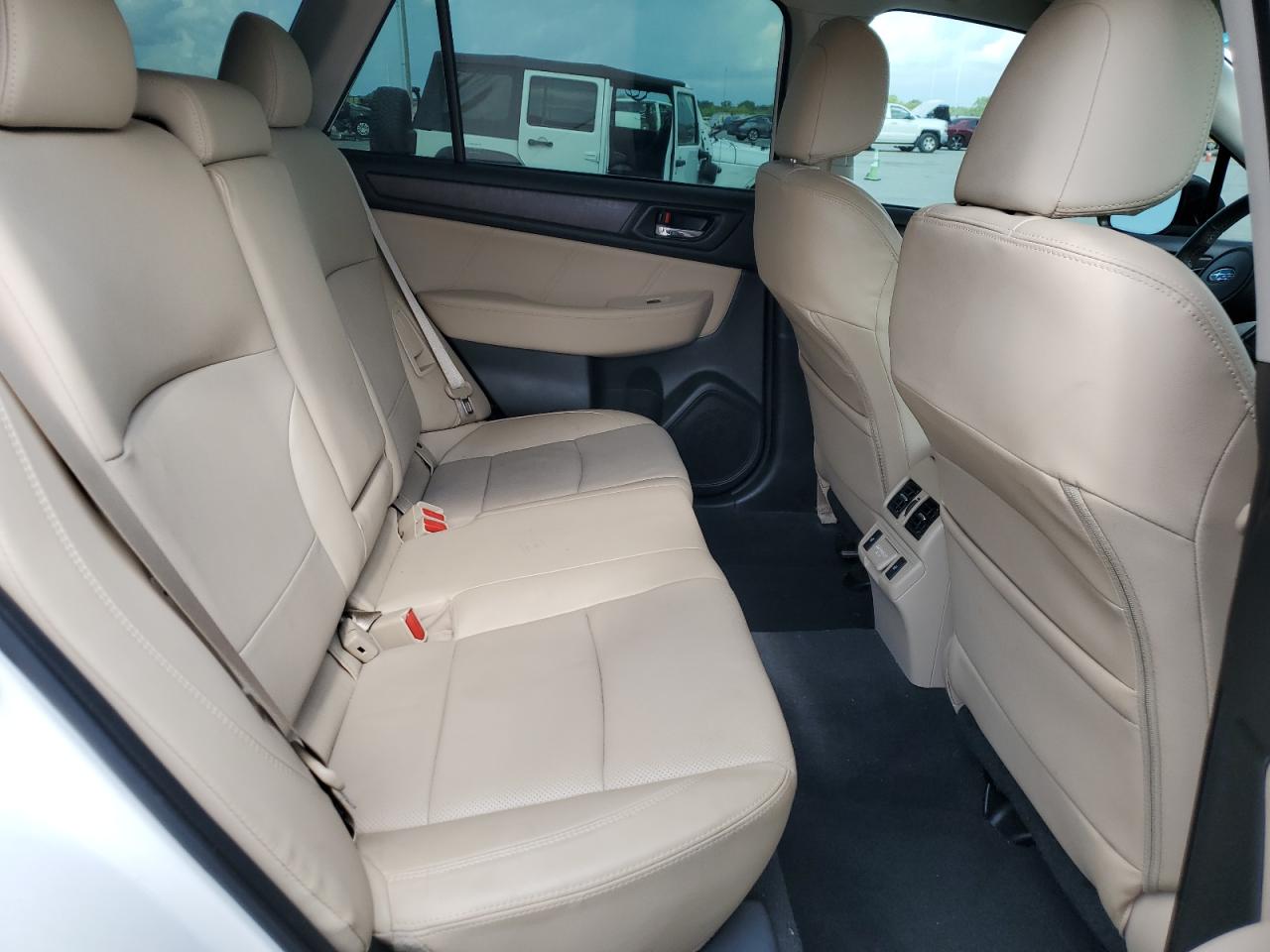 2018 Subaru Outback 3.6R Limited VIN: 4S4BSENC7J3357187 Lot: 65178845
