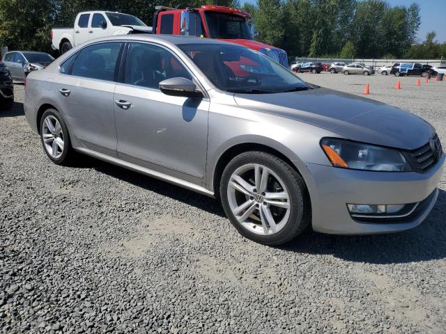  VOLKSWAGEN PASSAT 2012 Silver