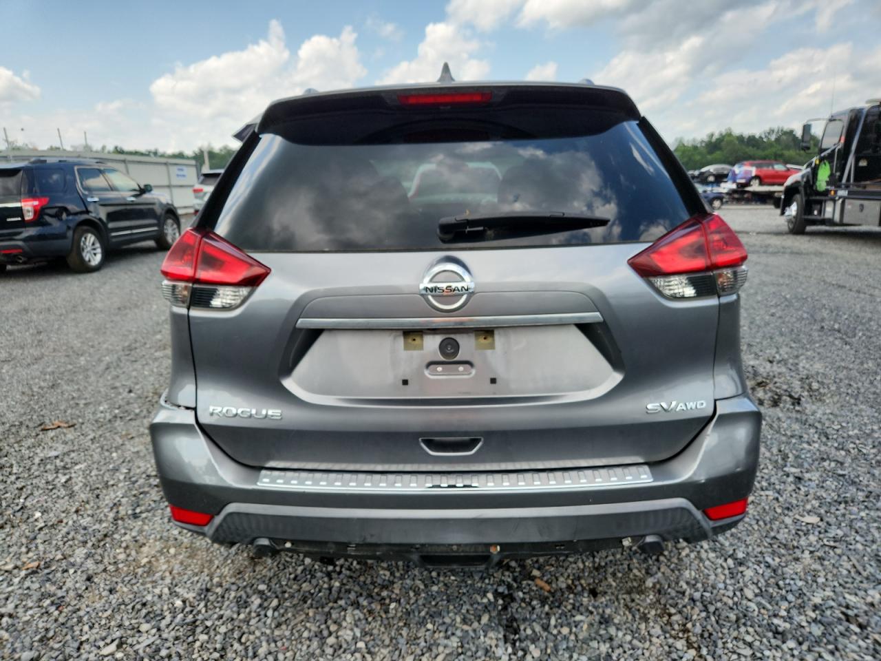 2018 Nissan Rogue S VIN: KNMAT2MV9JP608492 Lot: 64958025