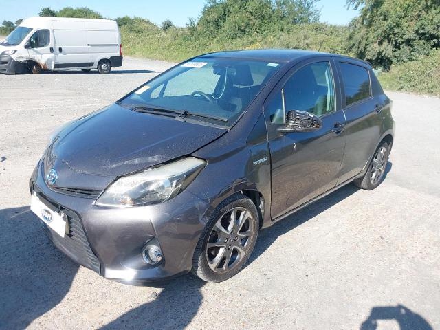 TOYOTA YARIS HYBR 2014