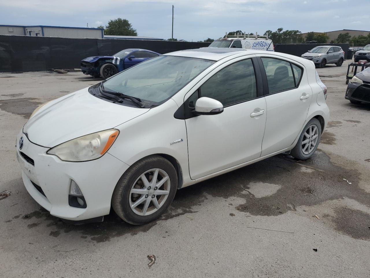 2013 Toyota Prius C VIN: JTDKDTB35D1034196 Lot: 65758245