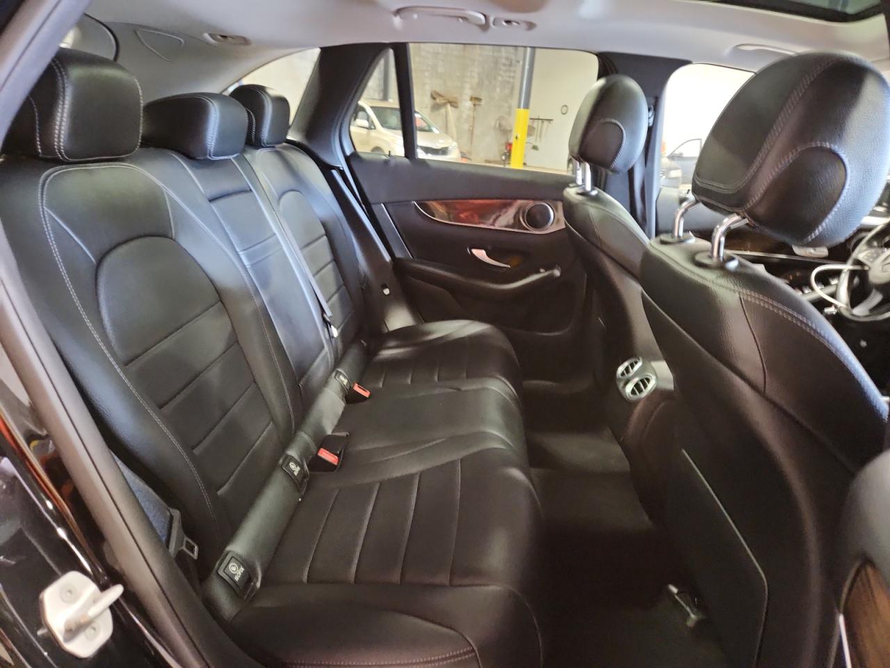 2016 Mercedes-Benz Glc 300 4Matic VIN: WDC0G4KB3GF068893 Lot: 64014405