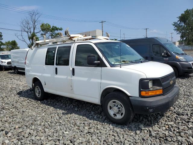 Vans CHEVROLET EXPRESS 2016 White