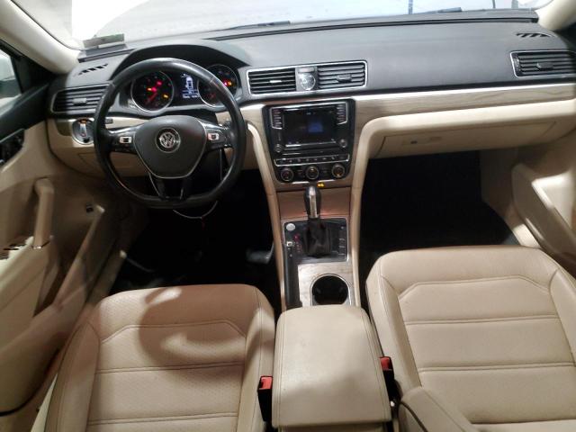  VOLKSWAGEN PASSAT 2017 Biały