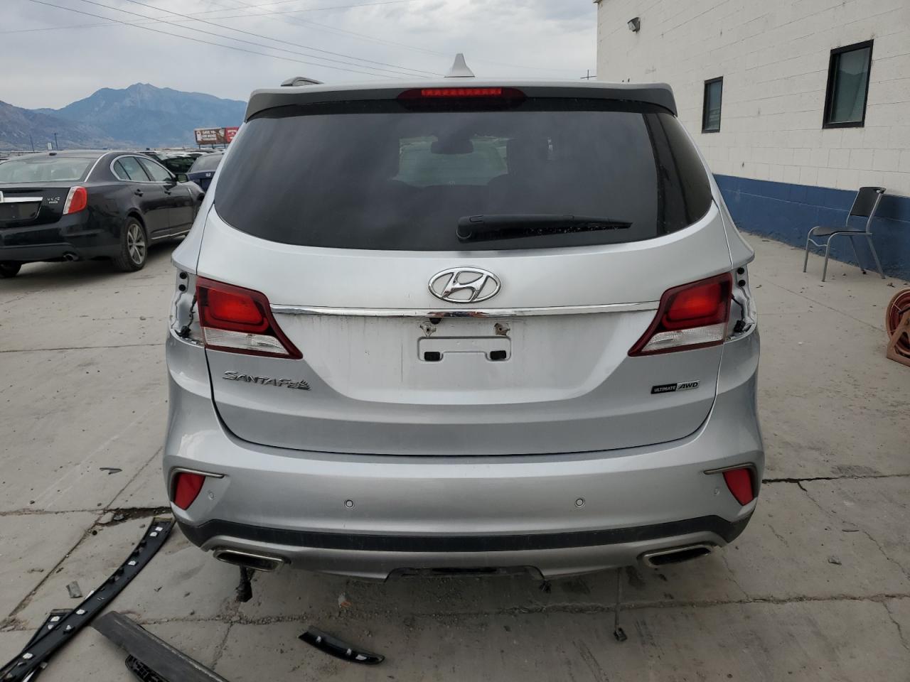 2017 Hyundai Santa Fe Se Ultimate VIN: KM8SRDHF2HU189913 Lot: 64393525