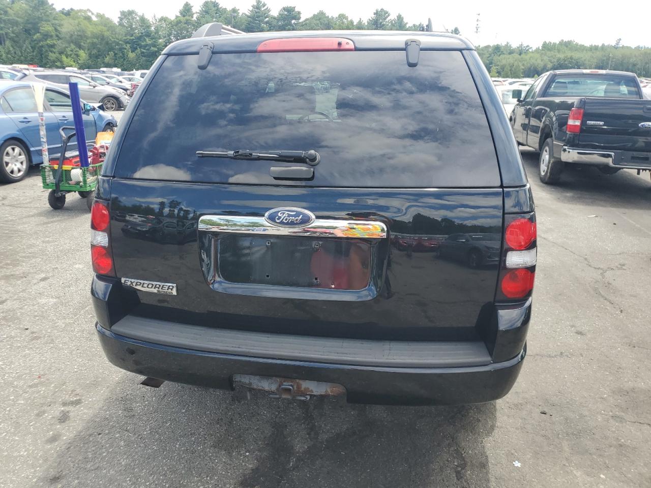 2007 Ford Explorer Limited VIN: 1FMEU75827UB44195 Lot: 65133025