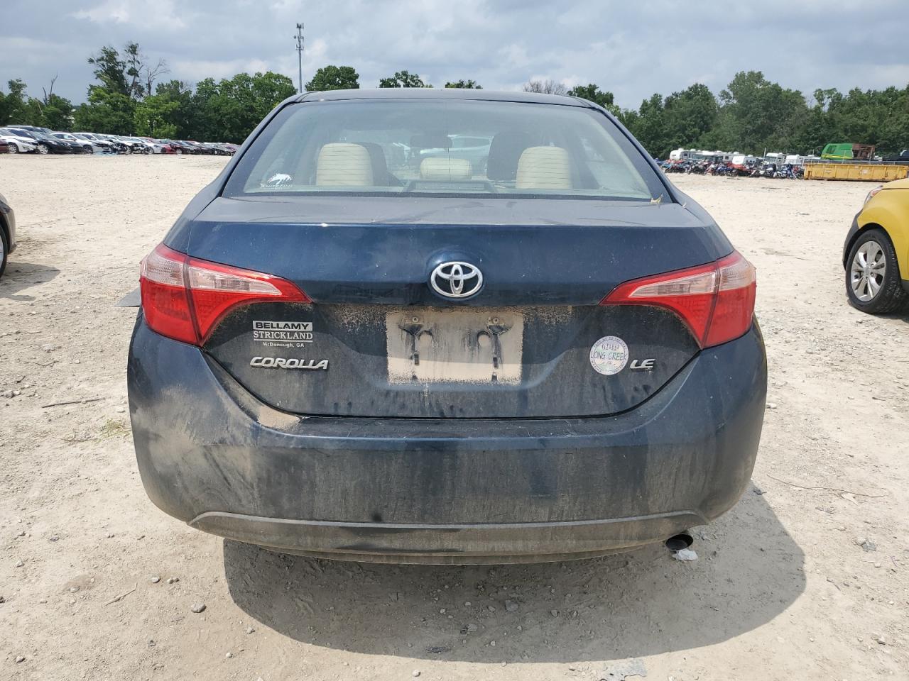 2018 Toyota Corolla L VIN: 5YFBURHE9JP778175 Lot: 64889055