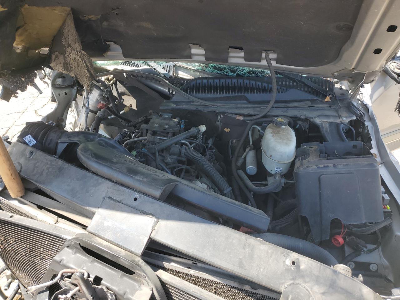 2004 Chevrolet Tahoe C1500 VIN: 1GNEC13Z44J297679 Lot: 65569135