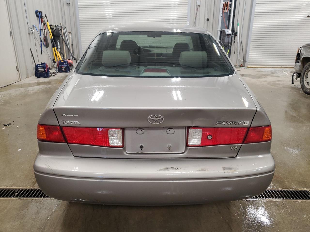 2000 Toyota Camry Le VIN: 4T1BF22K8YU107797 Lot: 65442815