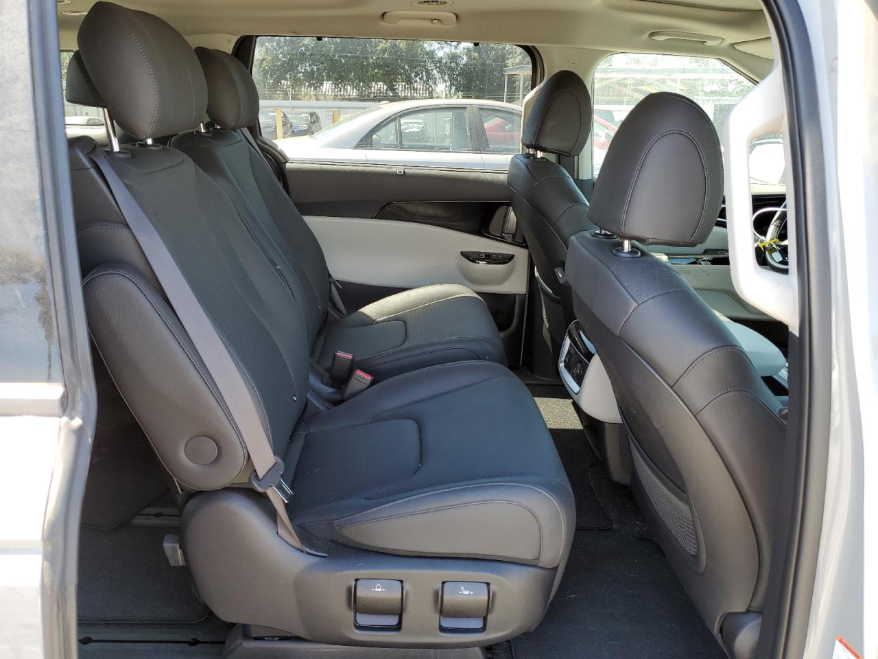 2024 Kia Carnival Sx VIN: KNDNE5H35R6403646 Lot: 66527615